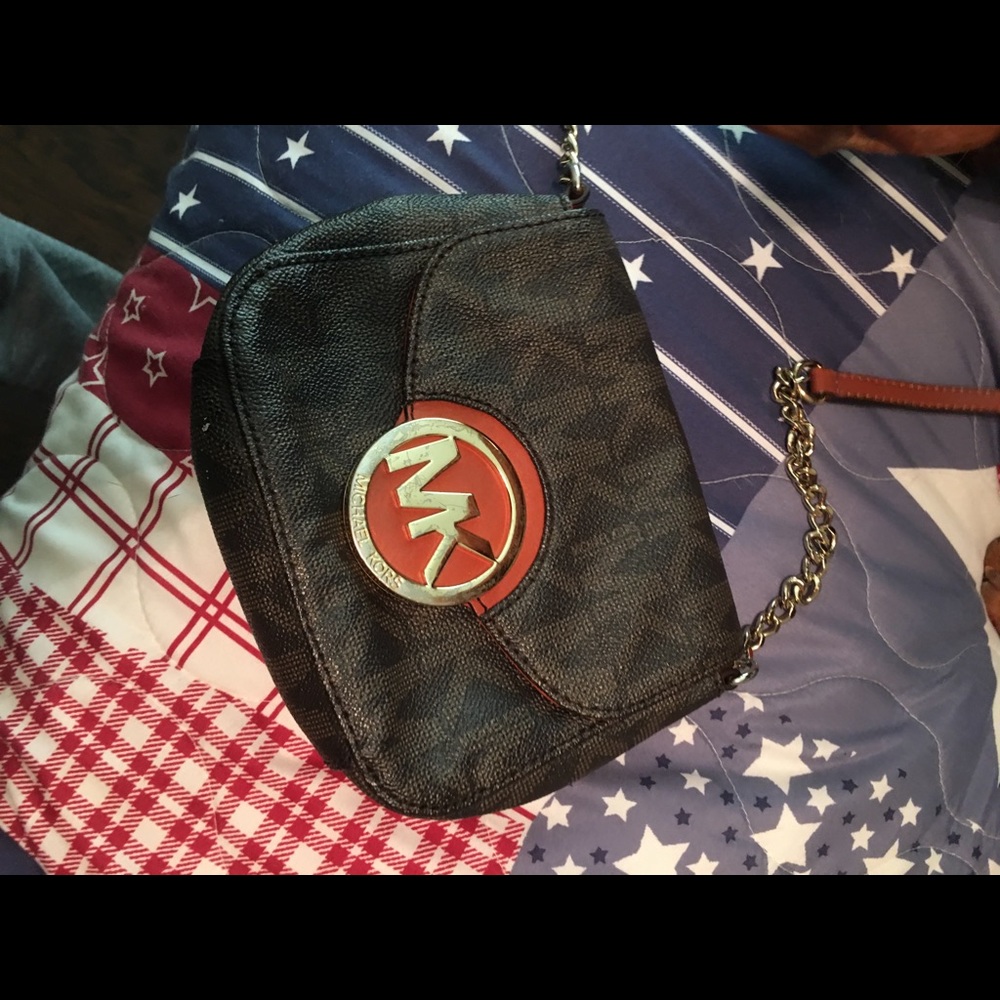 Micheal Kors purse